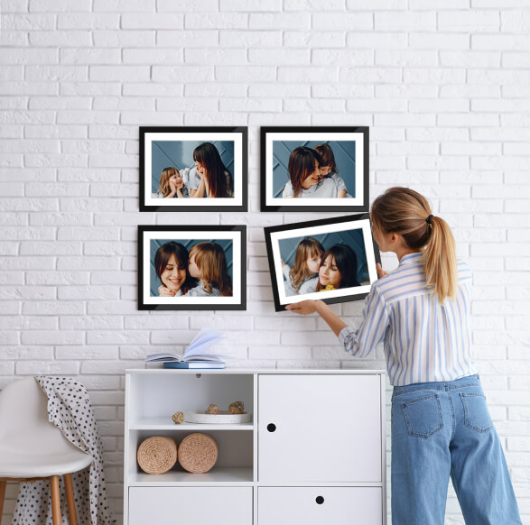 How to Hang Framed Prints?